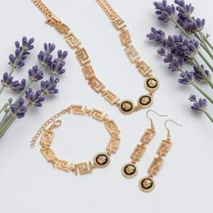 Luxurious  Gold Plated Necklace, Bracelet and Earrings Fashion Set
